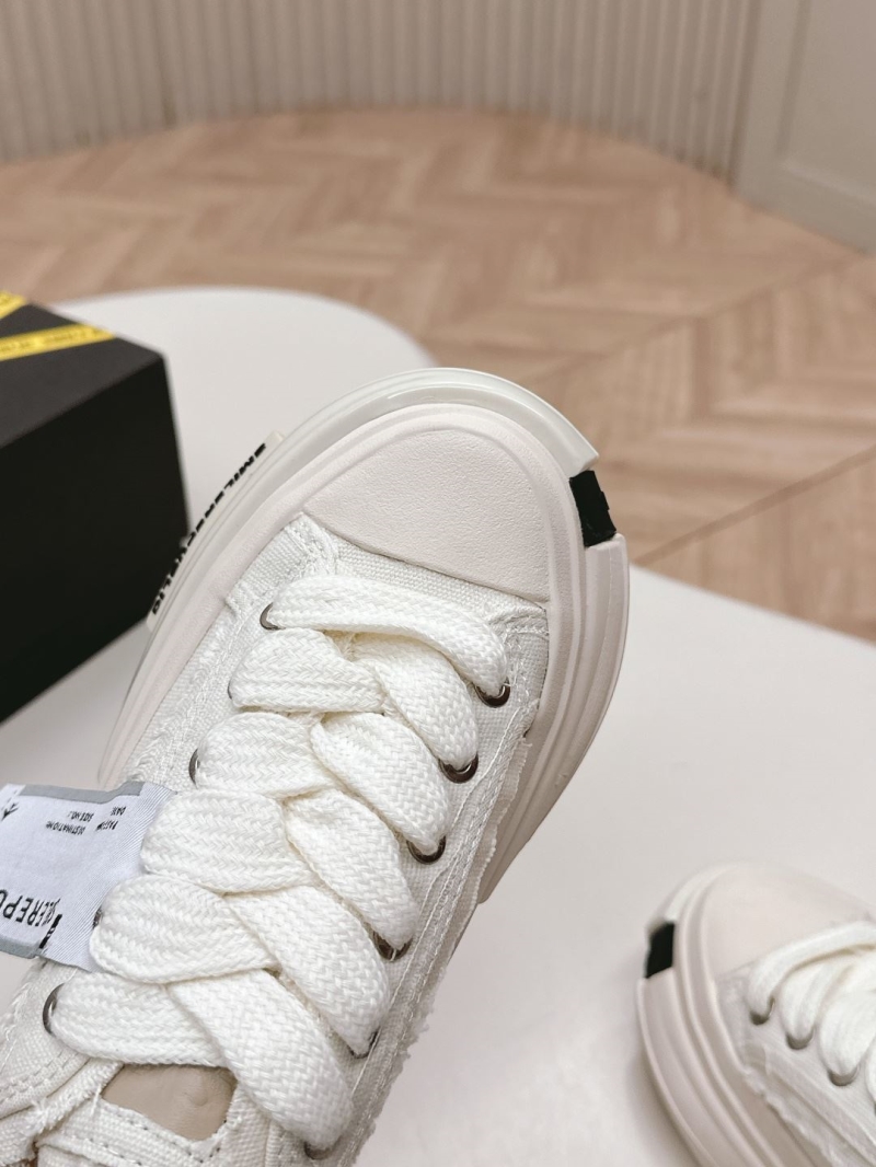 Smilerepublic Canvas Shoes